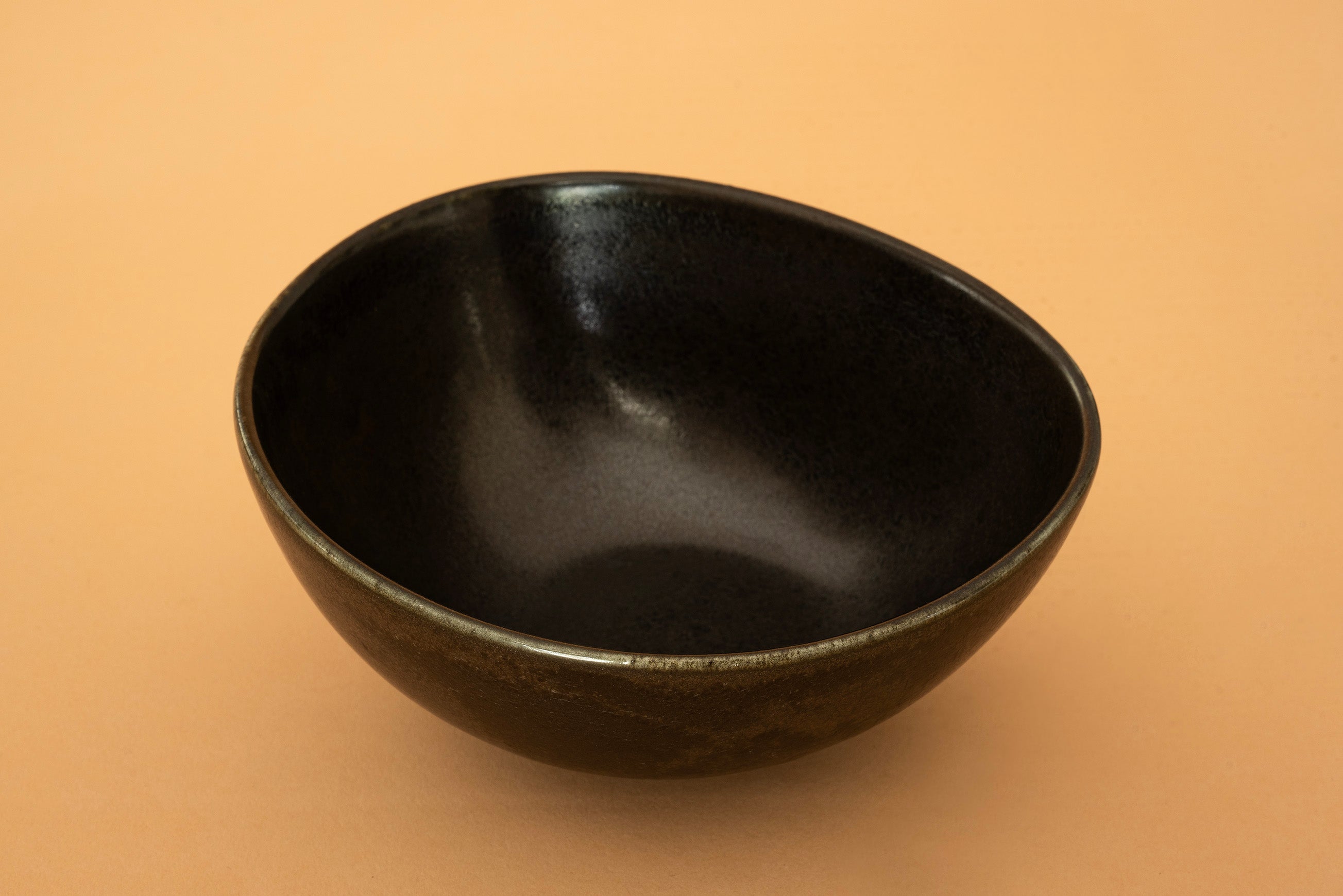 Noir Bowl