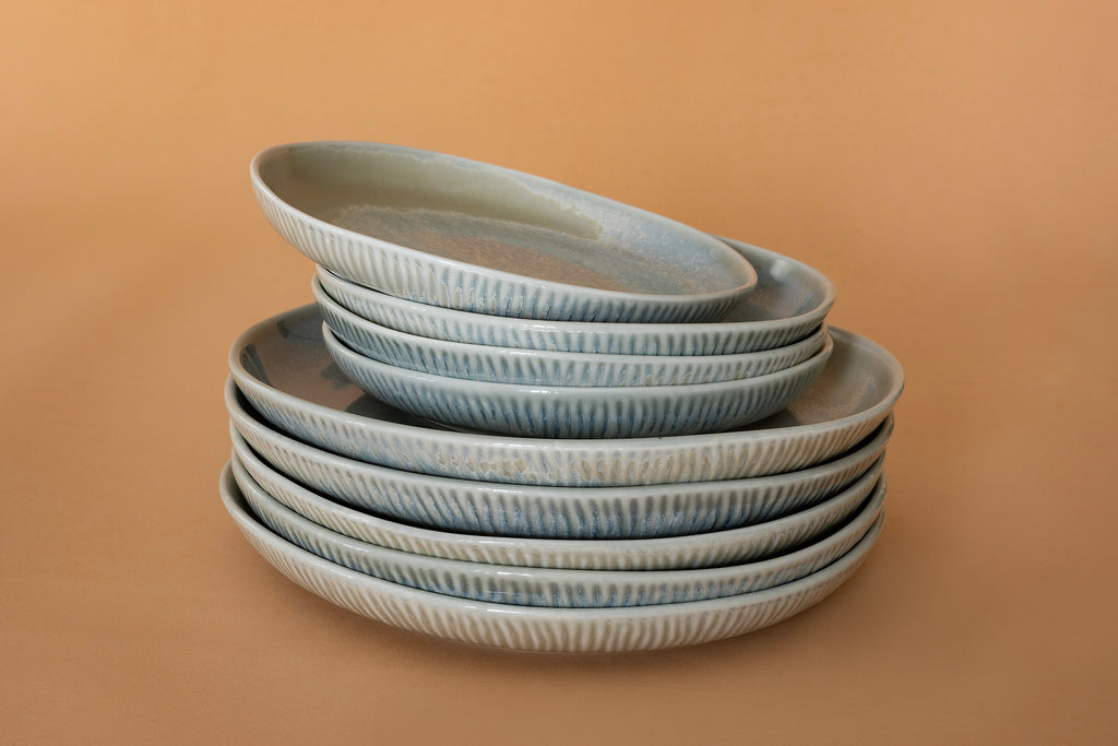 Drift Dinner Plate in Mist Grey